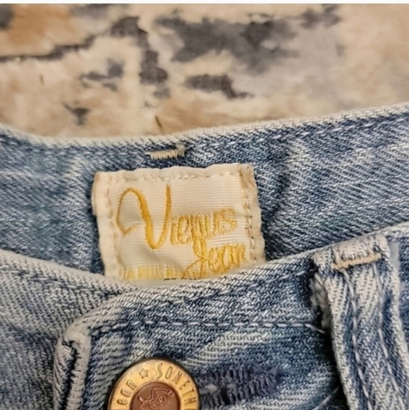 Distressed Denim Women Shorts - Picture 3 of 4